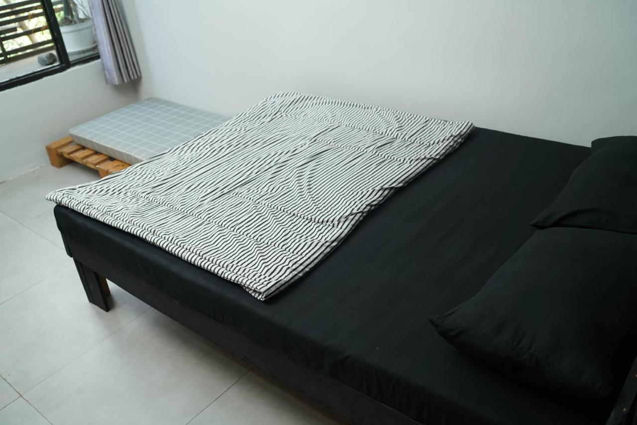Happy House Bnb Bromo Backpacker Probolinggo Eksteriør billede