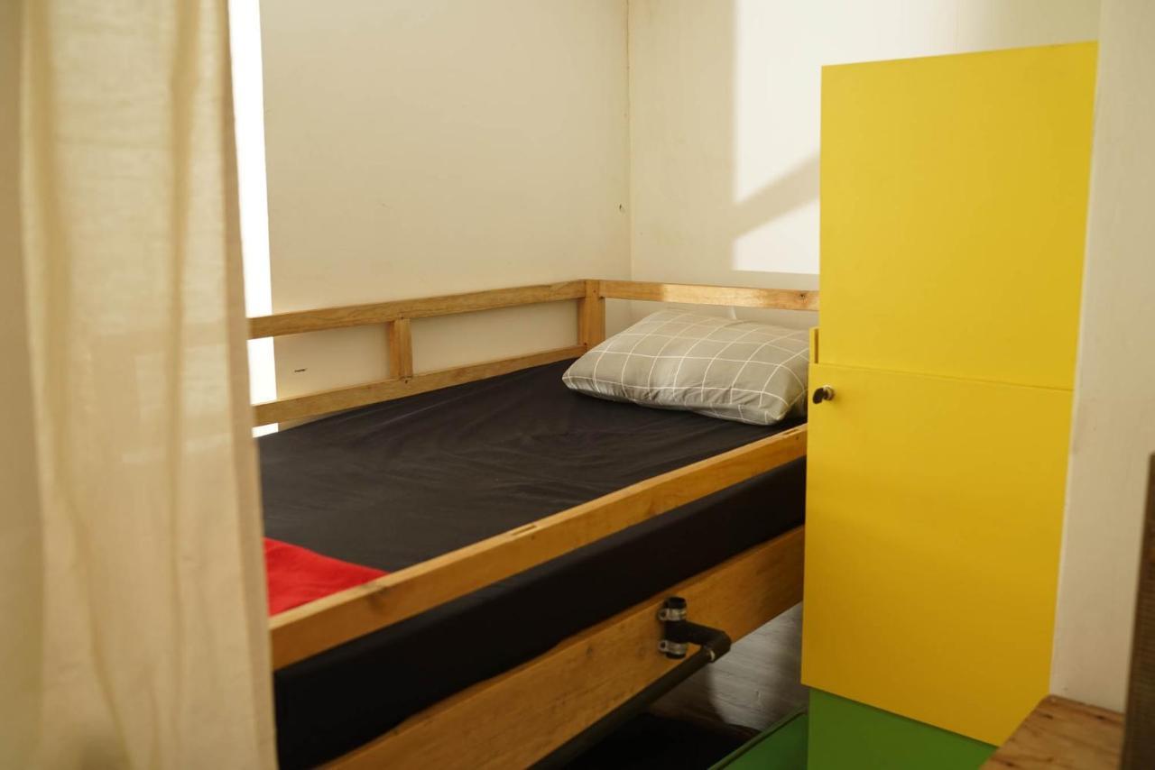 Happy House Bnb Bromo Backpacker Probolinggo Eksteriør billede