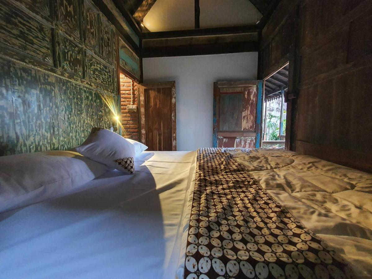 Happy House Bnb Bromo Backpacker Probolinggo Eksteriør billede