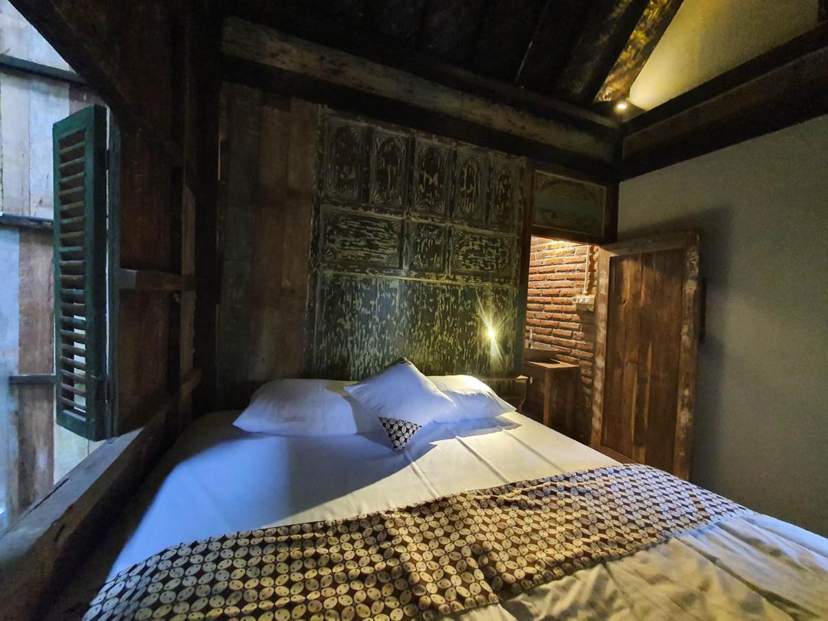 Happy House Bnb Bromo Backpacker Probolinggo Eksteriør billede