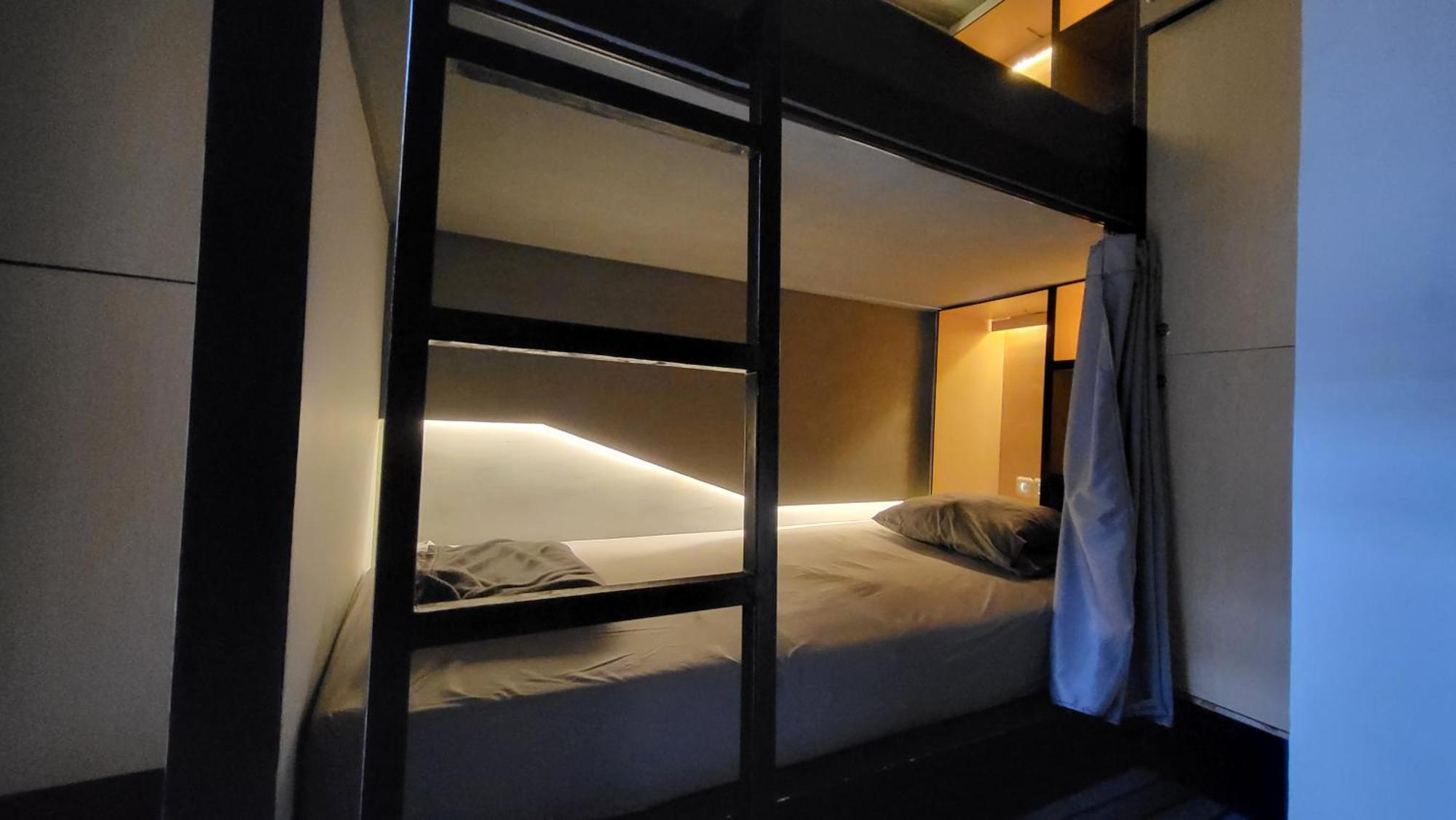 Happy House Bnb Bromo Backpacker Probolinggo Eksteriør billede